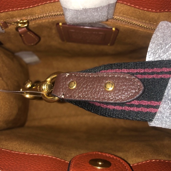 Coach crossbody bag - Picture 3 of 10